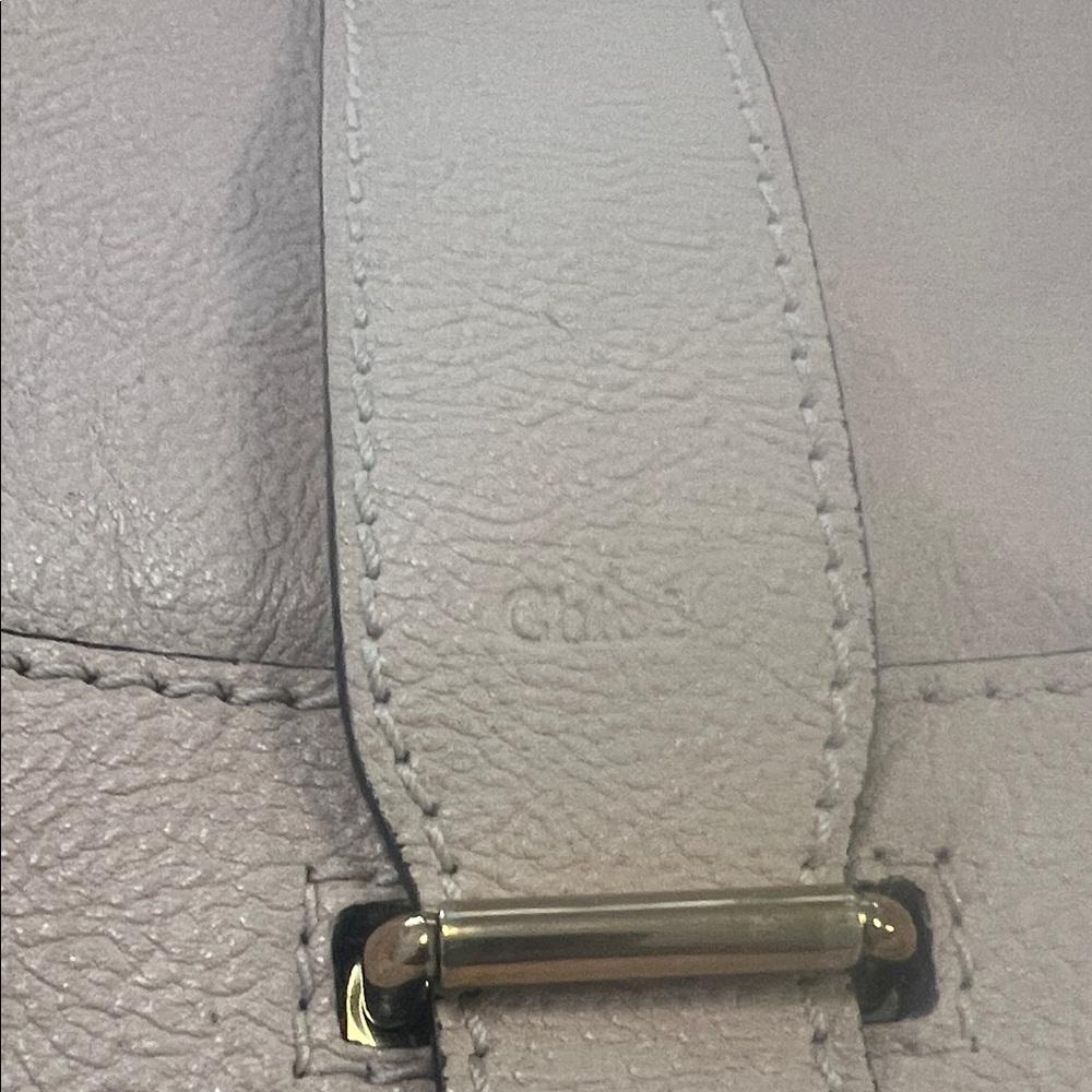 Elegant Cream Leather Chloe Shoulder Bag - Picture 2 of 6